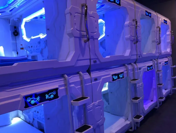 Hotel FIRST CAPSULE HOTEL INSIDE INDONESIAN AIRPORT<br>SOEKARNO-HATTA TERIMAL 3<br>CAPSULE HOTEL 5 dah4